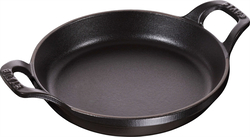 Okrągłe naczynie do pieczenia i zapiekania Staub - Czarny, 750 ml